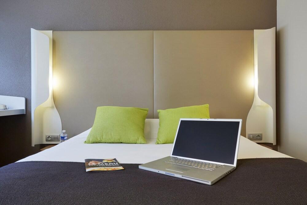 B&B Hotel Roissy - Saint Witz Ex-Campanile Roissy - Saint Witz Bagian luar foto