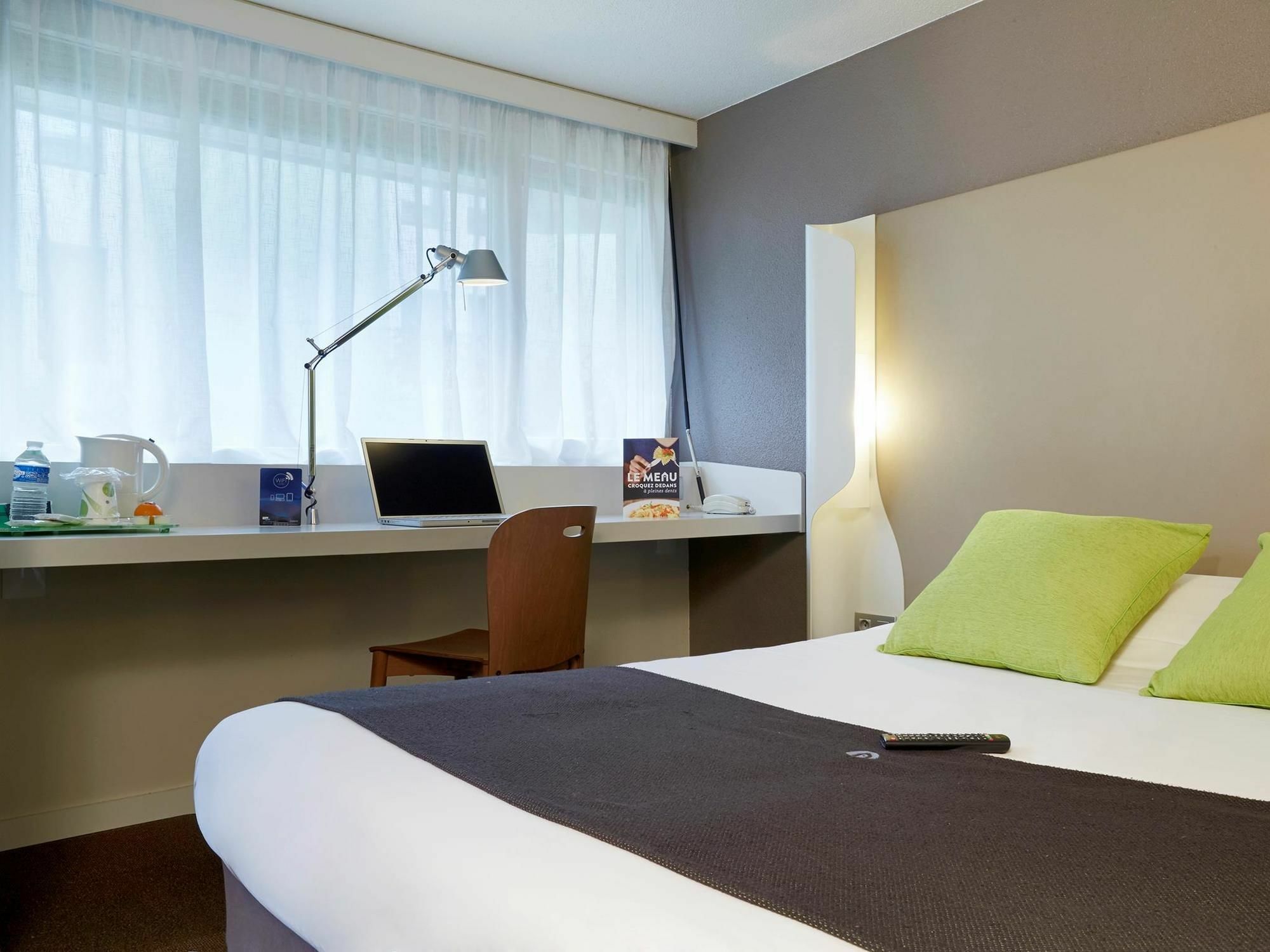 B&B Hotel Roissy - Saint Witz Ex-Campanile Roissy - Saint Witz Bagian luar foto